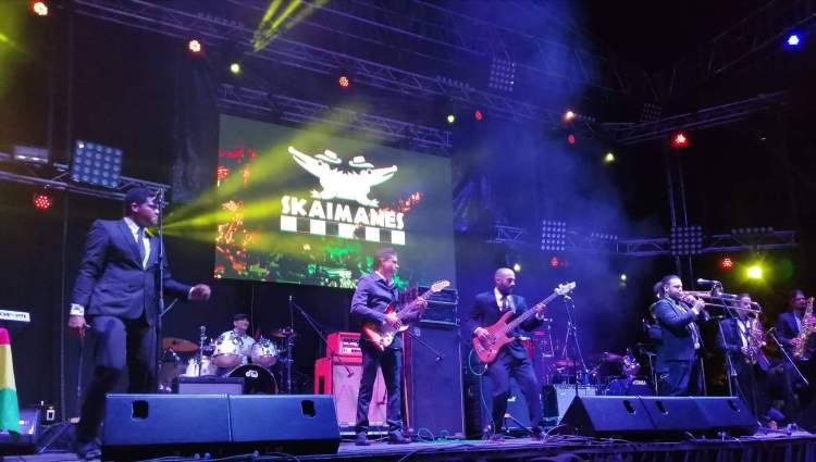 44843880_2218313001776130_8225687611151220736_o